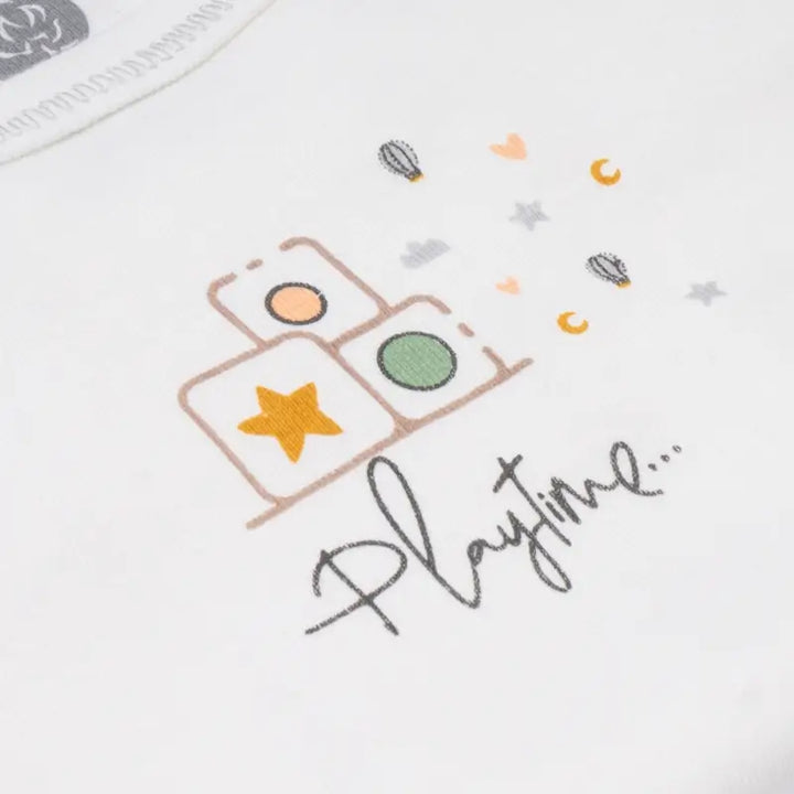 Minimal geometric and star designs on soft fabric.
