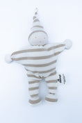 Load image into Gallery viewer, Hug-A-Heart Baby - Light Brown - 100% Organic Cotton - OBabyz