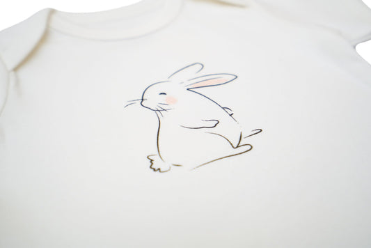 Short-Sleeve Bodysuit in Off white / white rabbit - OBabyz