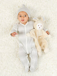 Charger l'image dans la visionneuse de la galerie, Snuggle Bunny 🐰 - 100% Organic Cotton - OBabyz
